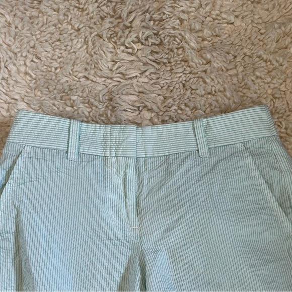 J Crew Shorts Women's Size 00 Green Seersucker Striped Cotton City Fit - Picture 2 of 8